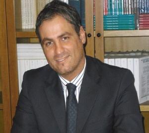 Il segretario provinciale di Fli, Vito Mannino