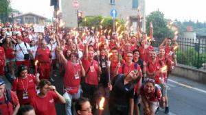 Il gruppo di volontari Cri di Galliate che ha partecipato alla fiaccolata di Solferino