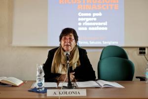 La prof.ssa Amalia Kolonia