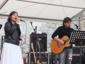 Nella foto: il duo Alma Progetto che si esibirà sabato 5 settembre