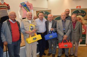 Giacomo Poletti della Palzola con Luca Fornara e i campioni del passato