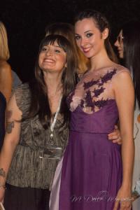 Nella foto l'allieva della Silvana Monti Fashion School con la modella che ha portato sulla passerella la propria creazione