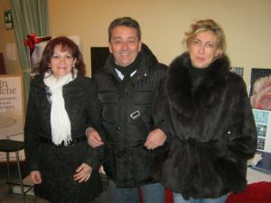 Doria Binatti (Ambra's Style), l'assessore Mario Zeno e la funzionaria dell'Ufficio Commercio, dottoressa Anna Rosina