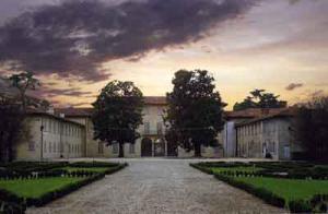 Villa Cicogna, sede del Cine Foto Club