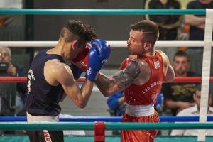 Uno splendido colpo portato a segno da Yuri Sampirisi durante uno degli scorsi Galliate Boxing Forum