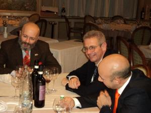 Oscar Giannino, il presidente Diego Sozzani e l'imprenditore Antonio Piciaccia