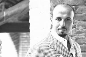 Il titolare de La Sesia Beauty Farm, Abderrahmane Khiyali