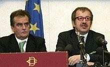 L'ex ministro Maroni ritratto in foto insieme a Calderoli