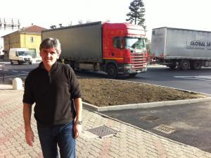 Greco nei pressi della nuova rotonda di San Martino di Trecate