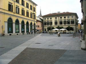 Piazza Gramsci a Novara